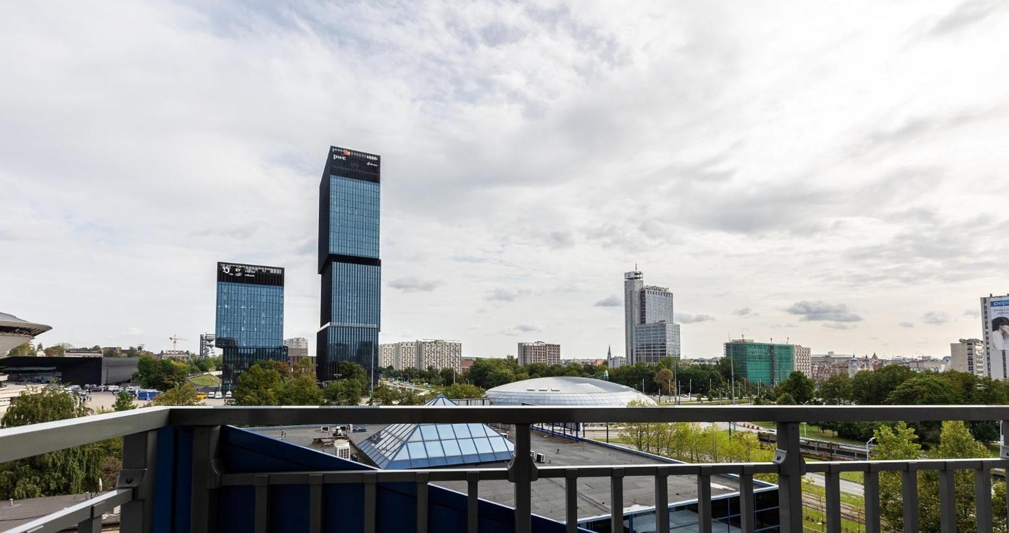 Million Dollar View On Spodek, Mck And Ktw By Kobiela Apartments คาโตวีตเซ ภายนอก รูปภาพ